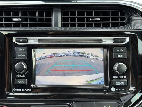 Used 2018 Toyota Prius C Three FWD image 17