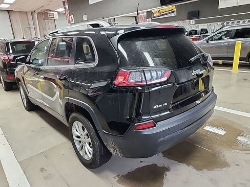 Used 2020 Jeep Cherokee Latitude w/ Cold Weather Group image 2