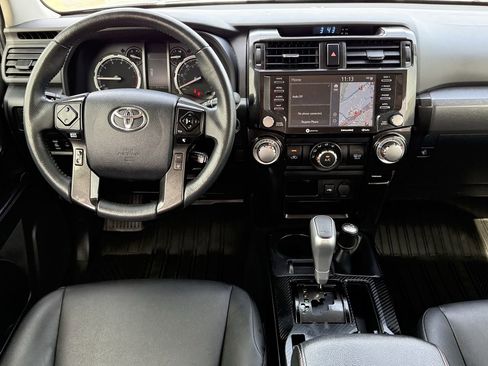 Used 2022 Toyota 4Runner TRD Off-Road Premium AWD/4WD image 10