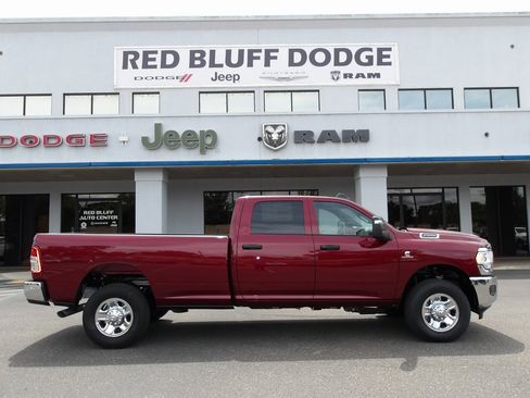 New 2024 RAM 2500 Tradesman w/ Chrome Appearance Group image 1