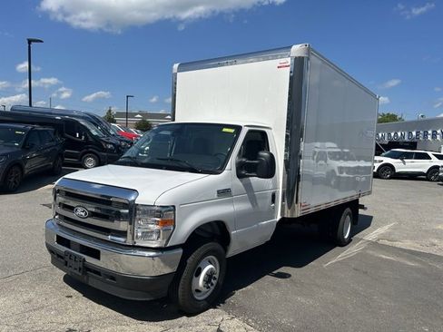 New 2026 Ford E-450 and Econoline 450 Super Duty w/ Power Equipment Group image 7