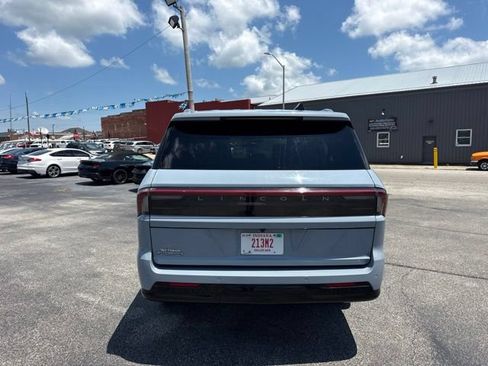 Used 2025 Lincoln Navigator L Reserve AWD/4WD image 8