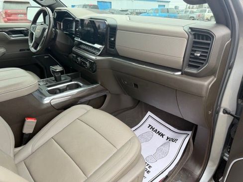 Used 2023 Chevrolet Silverado 1500 LTZ w/ LTZ Premium Package AWD/4WD image 25