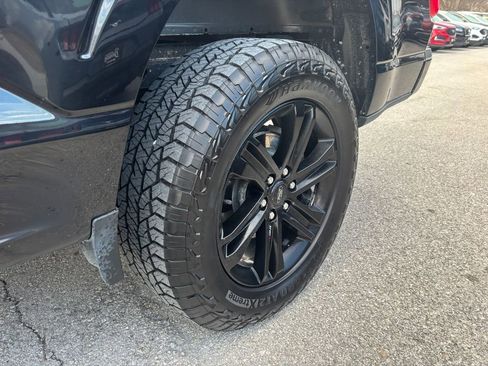 Used 2022 Ford F150 XLT w/ Equipment Group 302A High image 16