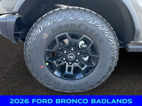 New 2026 Ford Bronco Badlands w/ Black Appearance Package AWD/4WD image 14