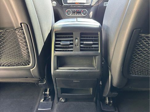 Used 2016 Mercedes-Benz GLE 350 w/ Premium Package image 41