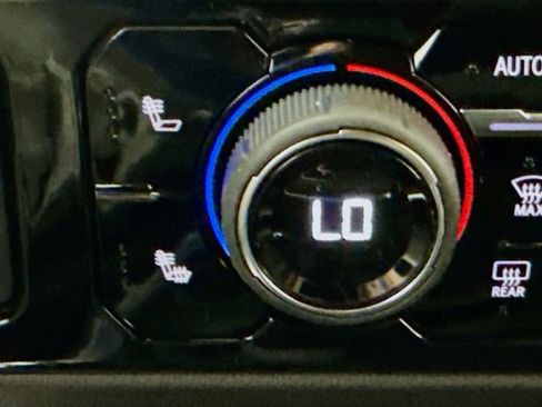 New 2026 Chevrolet Silverado 1500 RST w/ Dark Appearance Package image 23