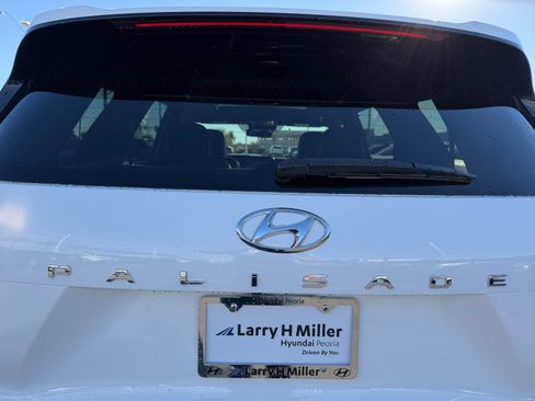 Used 2022 Hyundai Palisade Calligraphy image 24
