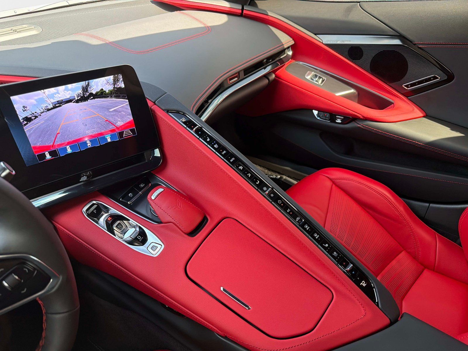 Used 2025 Chevrolet Corvette E-Ray w/ Stealth Interior Trim Package AWD/4WD image 34