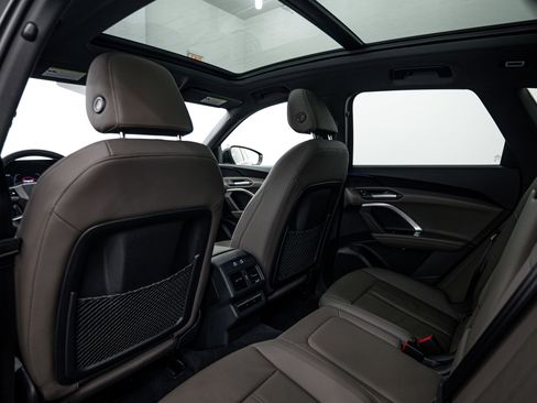 Certified 2025 Audi Q5 Premium w/ Convenience Package image 18