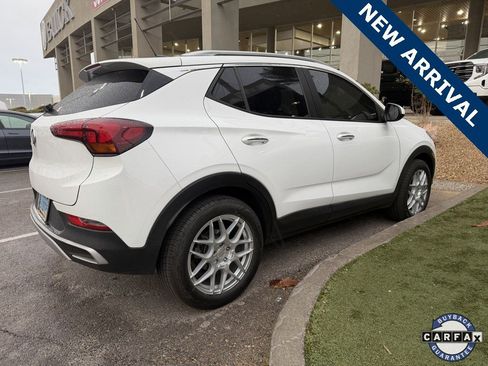 Used 2021 Buick Encore GX Select image 3