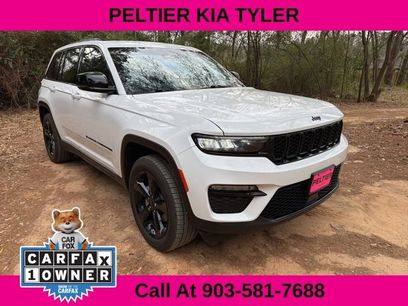 Used 2023 Jeep Grand Cherokee Limited w/ Black Appearance Package