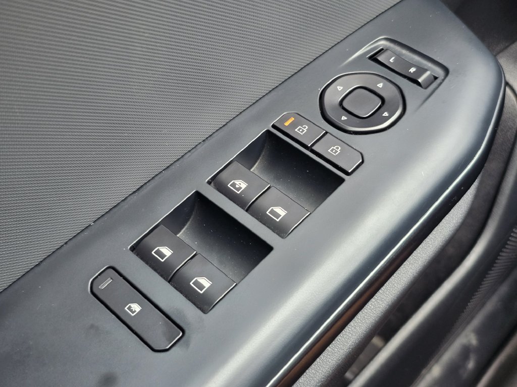 Certified 2025 Kia K4 FWD image 23