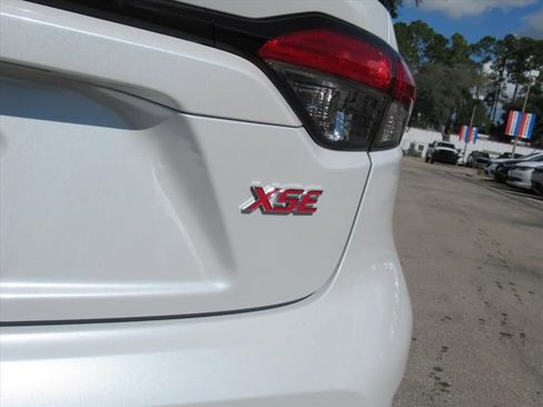 Used 2023 Toyota Corolla XSE image 8