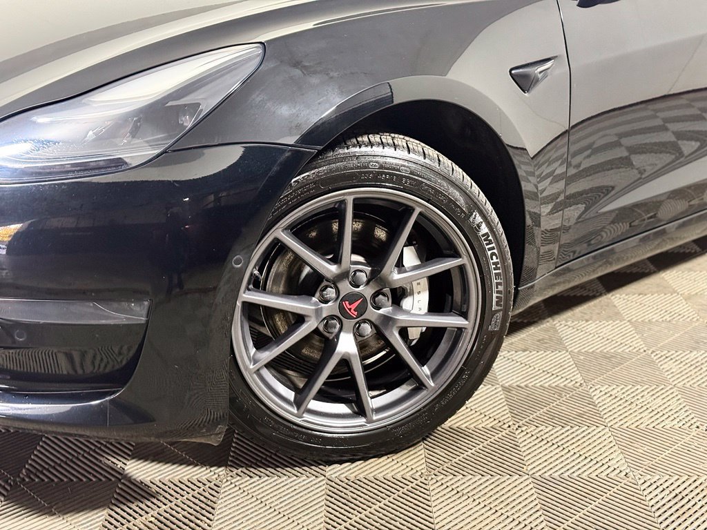 Used 2021 Tesla Model 3 Standard Range Plus RWD image 2