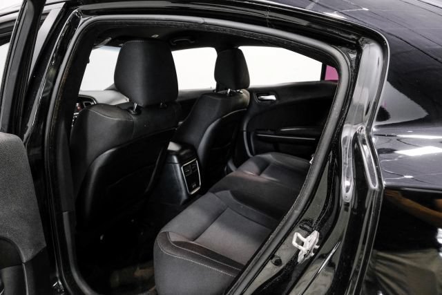 Used 2018 Dodge Charger R/T RWD image 38