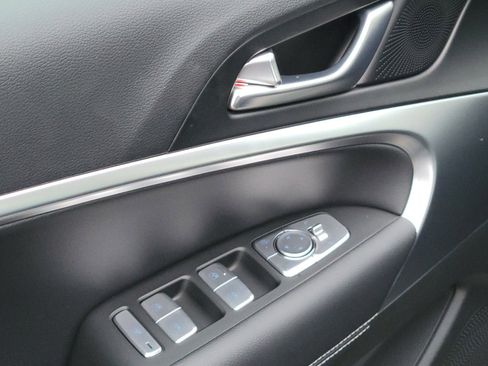 New 2026 Genesis G70 2.5T image 18