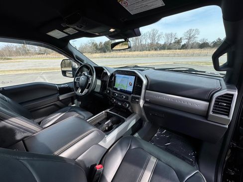 Used 2022 Ford F350 Platinum image 28