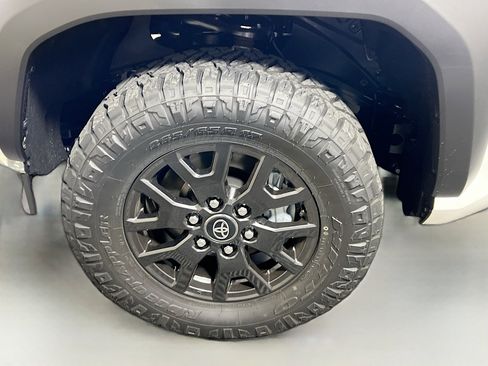 Used 2025 Toyota 4Runner SR5 image 13