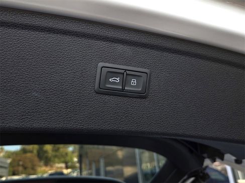 Used 2018 Audi Q5 2.0T Premium Plus image 33