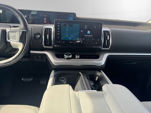 Certified 2025 Ford Expedition Platinum image 11