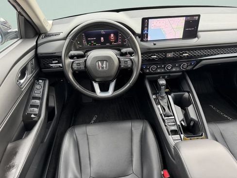 Used 2023 Honda Accord Touring image 16
