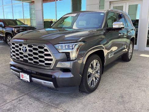 Certified 2024 Toyota Sequoia Capstone image 4