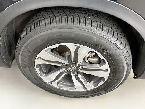 Used 2020 Honda CR-V LX image 11