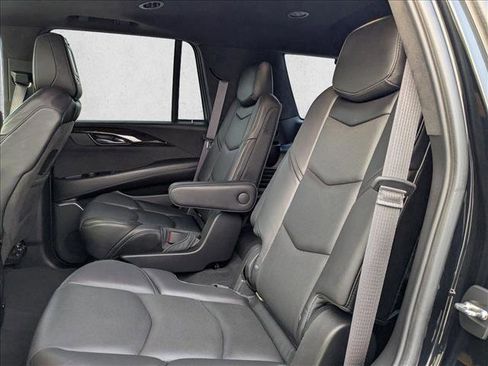 Used 2015 Cadillac Escalade Platinum image 15