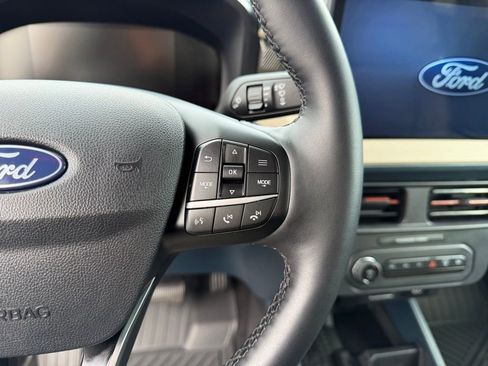 Used 2025 Ford Maverick Lariat w/ 4K Tow Package image 21