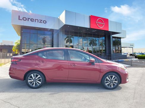 Certified 2025 Nissan Versa SV image 4