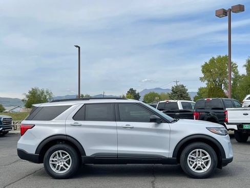 New 2026 Ford Explorer Active AWD/4WD image 2