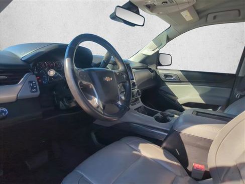 Used 2019 Chevrolet Tahoe LT image 4