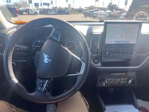 Used 2023 Ford Bronco Sport Outer Banks w/ Tech Package image 9