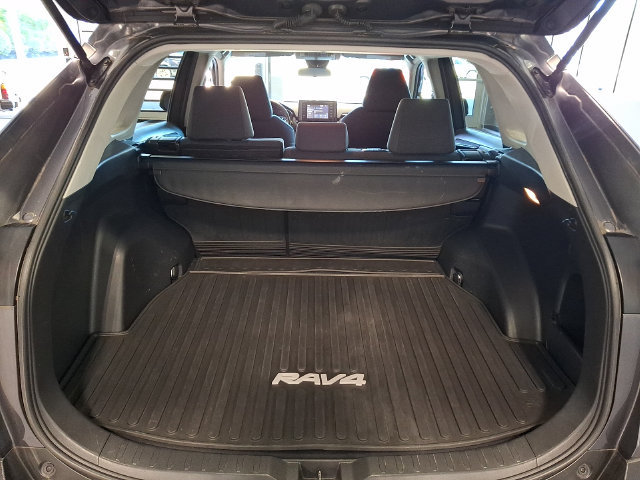 Used 2019 Toyota RAV4 LE w/ All Weather Liner Package AWD/4WD image 27