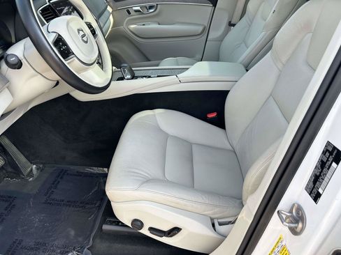 Certified 2023 Volvo XC90 T8 Plus w/ Protection Package Premier AWD/4WD image 22