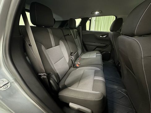Used 2025 Chevrolet Blazer LT w/ Convenience Package FWD image 19