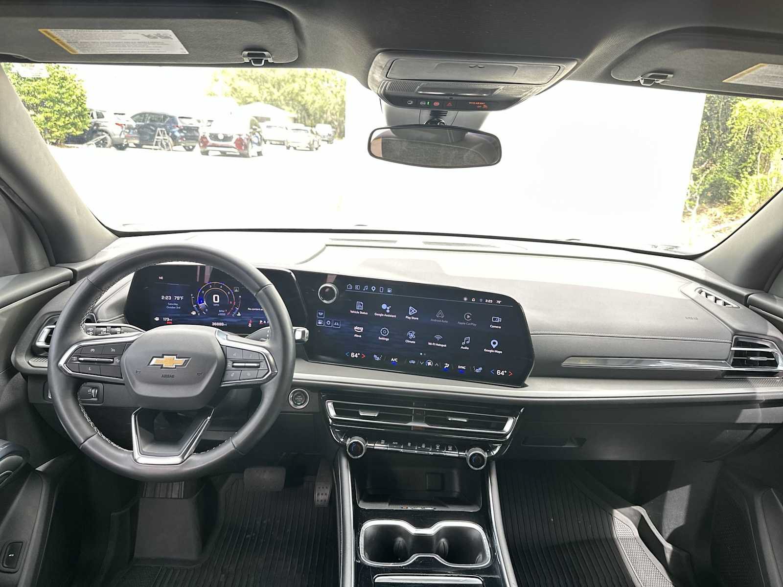 Certified 2024 Chevrolet Traverse LT w/ LPO, Floor Liner Package FWD image 14