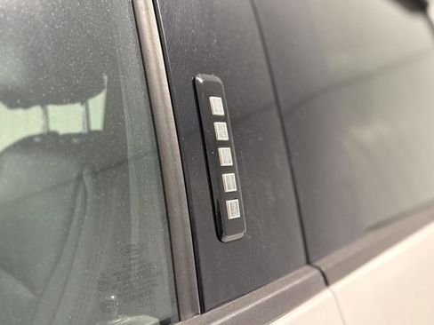 Used 2019 Ford F250 Lariat w/ Chrome Package image 24