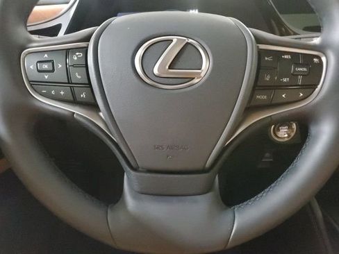 Used 2025 Lexus ES 350 w/ Premium Package FWD image 15