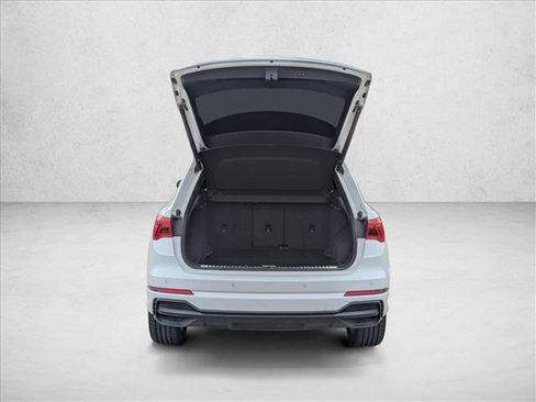 Used 2021 Audi Q3 2.0T Premium Plus w/ Premium Plus Package image 6