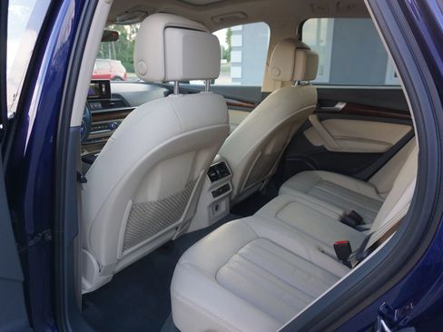 Used 2018 Audi Q5 2.0T Premium Plus AWD/4WD image 18