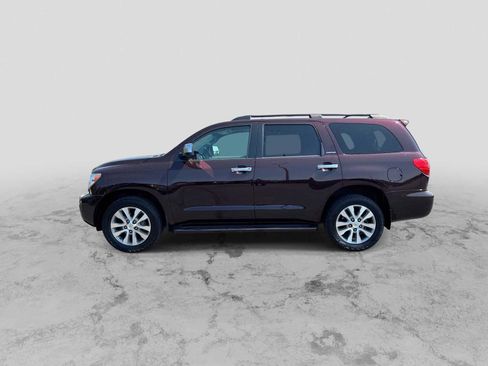 Used 2017 Toyota Sequoia Limited w/ Safety & Convenience Package AWD/4WD image 5