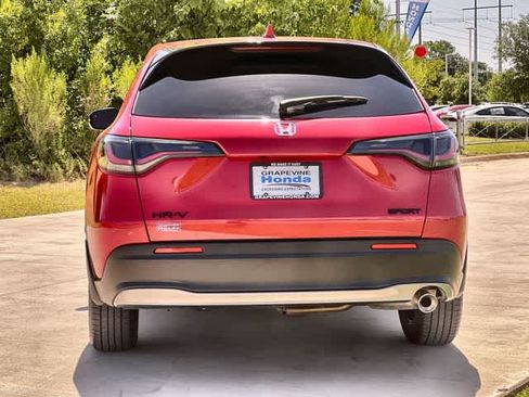 Certified 2026 Honda HR-V Sport image 6