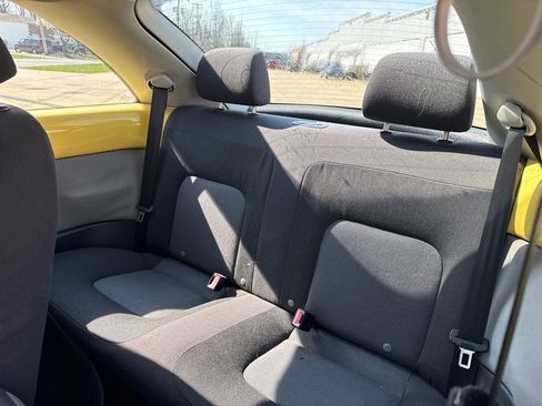Used 2005 Volkswagen Beetle GLS image 11