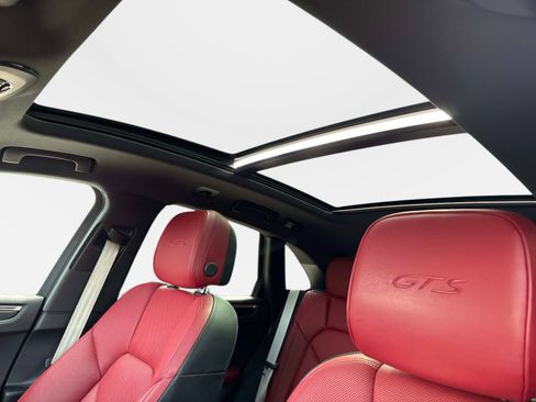 Used 2023 Porsche Macan GTS image 24