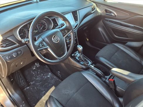 Used 2018 Buick Encore Preferred image 4
