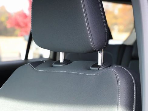 New 2025 Jeep Grand Cherokee L Laredo image 12