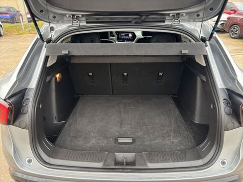 Used 2025 Chevrolet Trax LT image 29