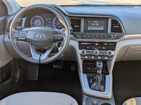 Used 2020 Hyundai Elantra SE image 26